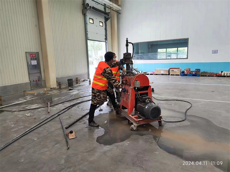 虎门镇厂房地面下沉塌陷注浆加固施工